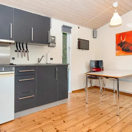 Holiday Lxxxii Tatil Evi